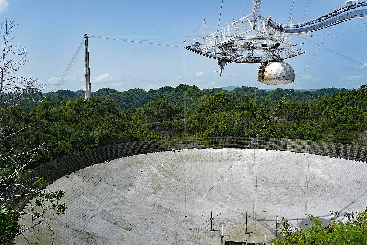 1200px Arecibo Radiotelescopio SJU 06 2019 7472