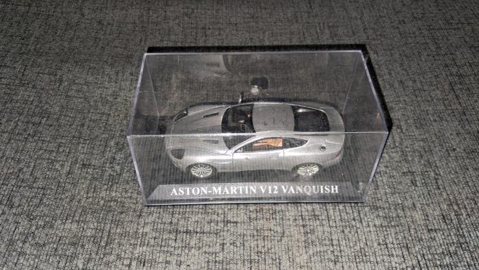 AstonMartinVanquish